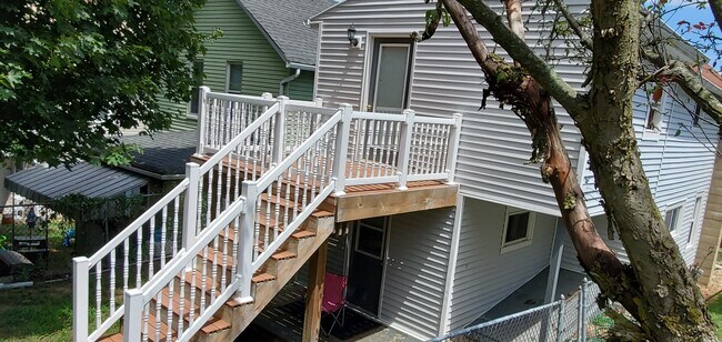 Building Photo - 410 Morton Ave Unit 410 Morton Ave