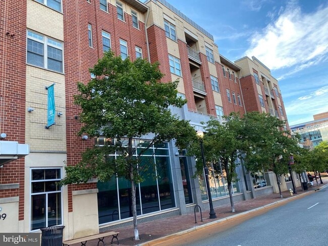 Photo - 309 Holland Ln Unidad 117