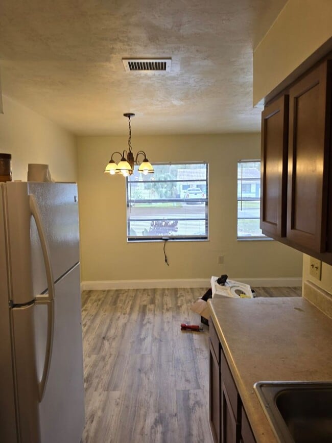 Building Photo - Beautiful 2 bedroom 1 bathroom Single Fami... Rental
