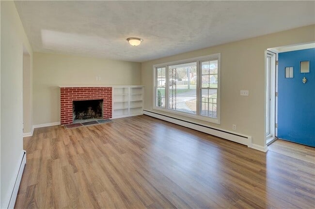 Photo - 140 Phillips Rd