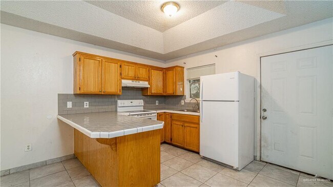 Photo - 15 Cuesta Del Sol St