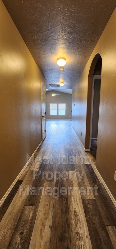Photo - 12961 Three Point St