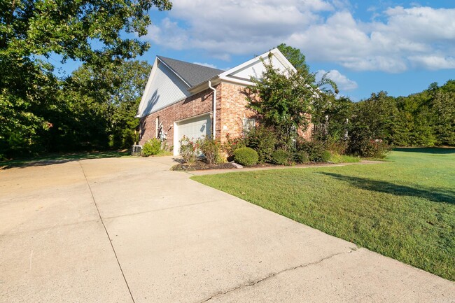 Photo - 12 Brandon Ct