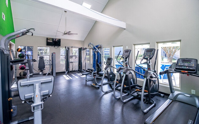 Huntcliff apartments — community photo