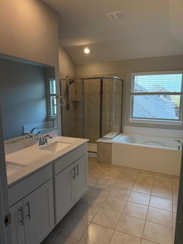 Photo - 2618 Franklin Dr