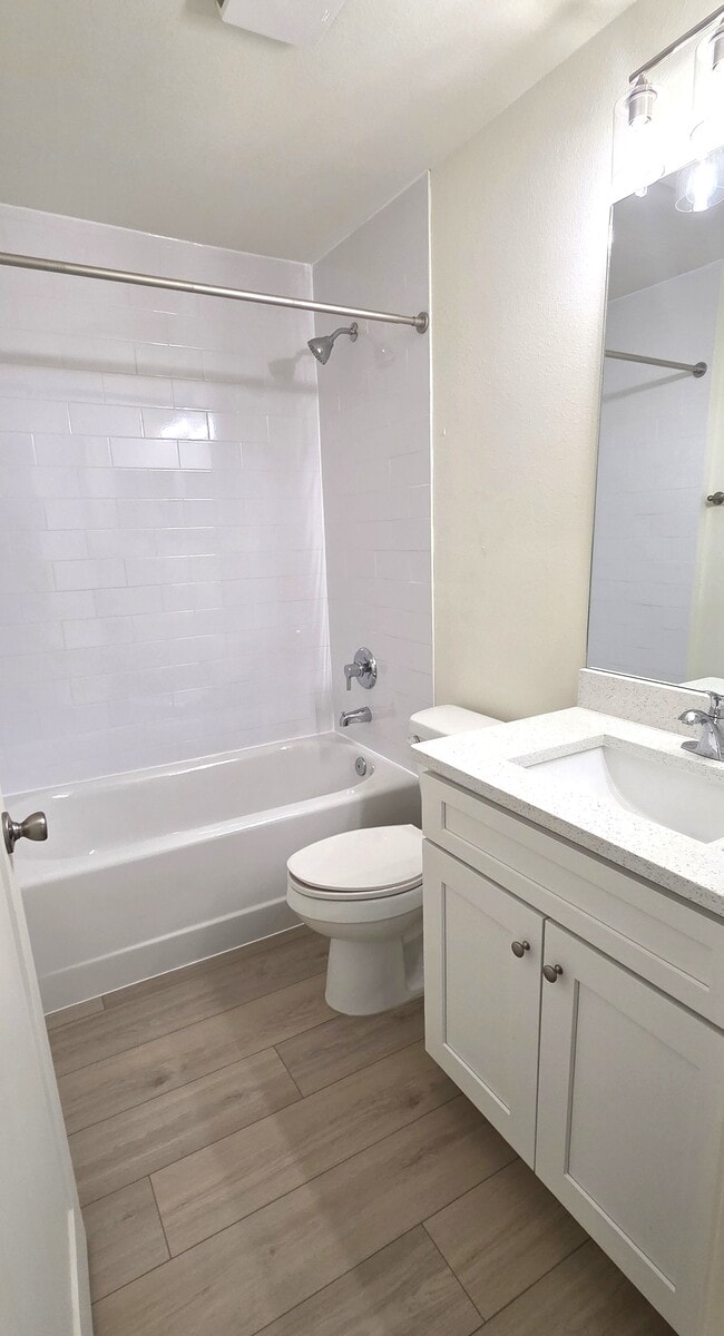 Photo - 925 13th Ave S Unit 925