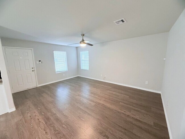 Photo - 1403 W Virginia St