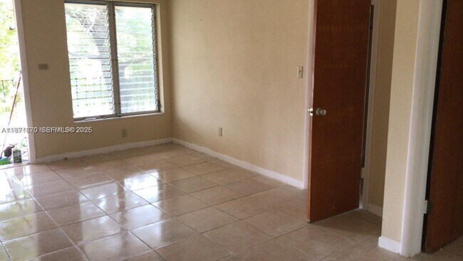 Photo - 13990 NE 20th Ct Unit 6