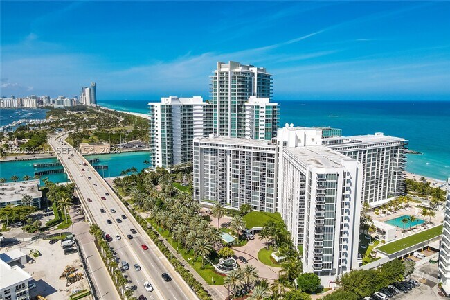 Building Photo - 10275 Collins Ave Unit 417