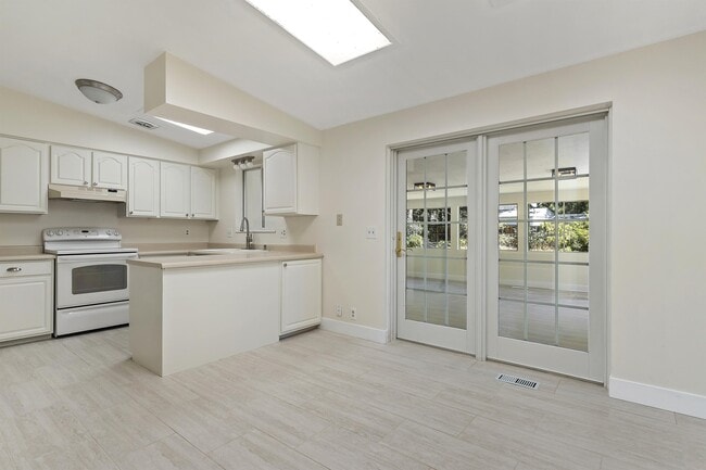 7841 Da Vinci Dr