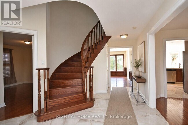 Photo - 1466 Bayshire Dr