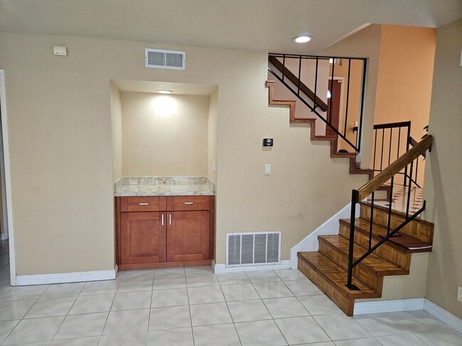 Photo - 3076 Valleywood Ct