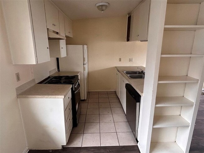 Photo - 2408 Longview St Unit 202