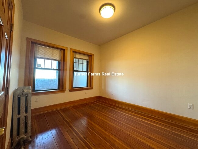 Photo - 145 Hillside St Unit 2