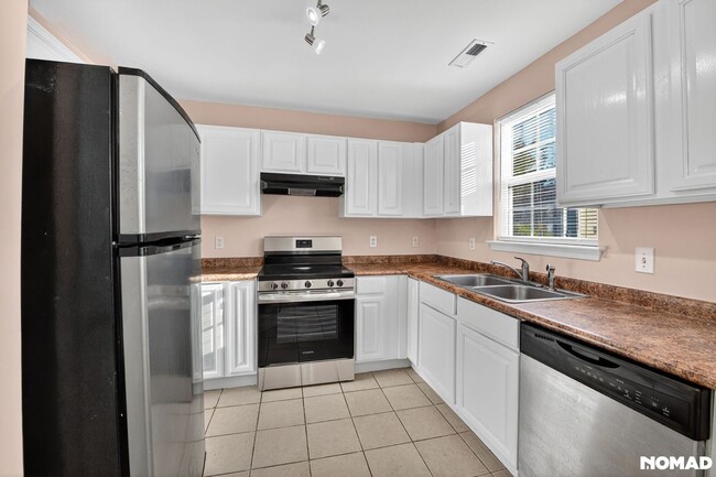 Photo - 5205 Carriage Pine Dr