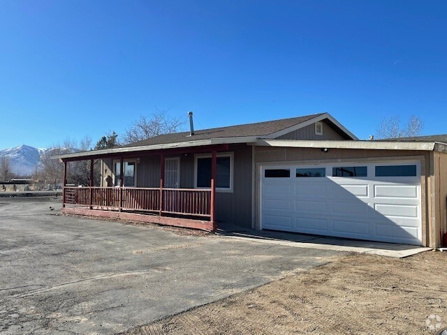 Building Photo - 11835 Tupelo St Unit #B Rental