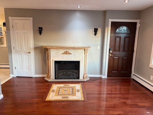 Photo - 1106 91st St