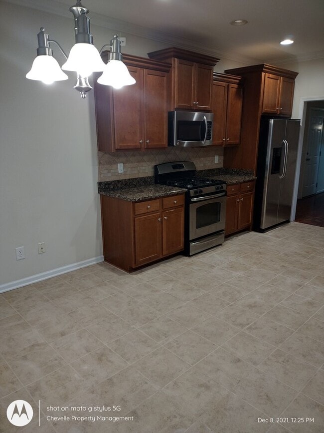 Photo - Beautiful 5 bedroom FOR RENT