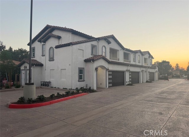 Photo - 15909 Merrill Ave