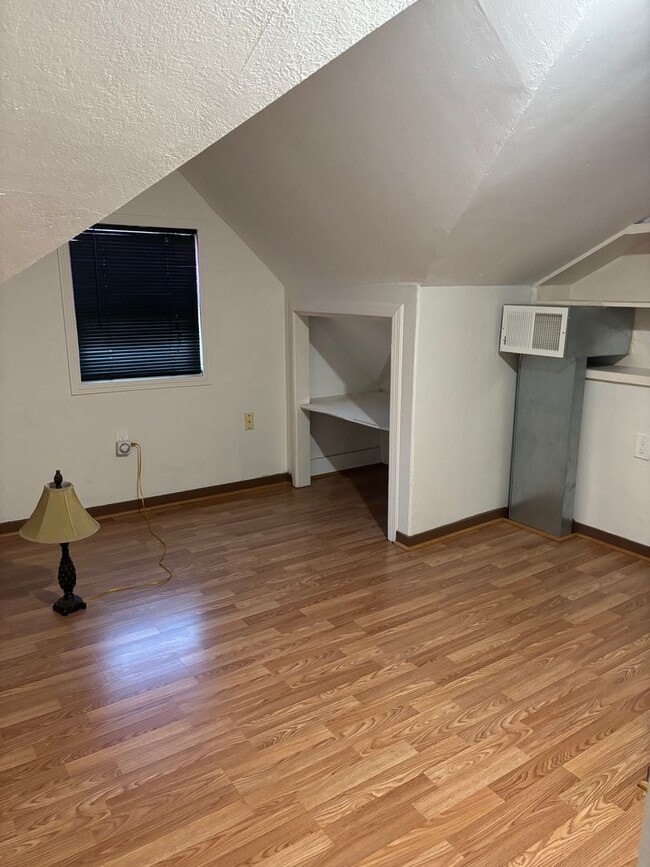 Photo - 2 BR 1 BA house with Bonus Room in Yuba City  AVAILABLE NOW!