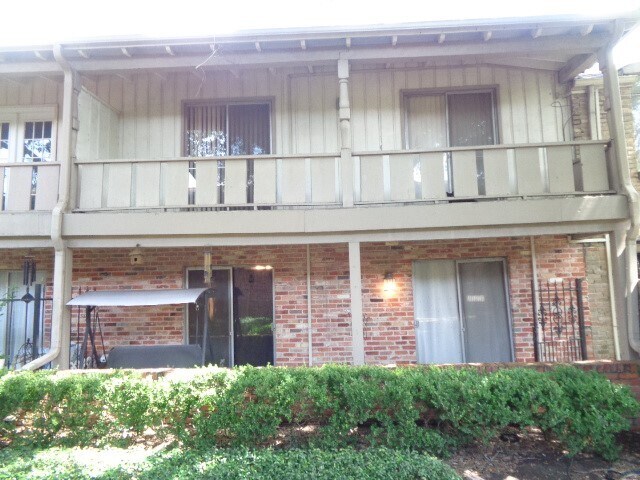 Building Photo - 2585 Marilee Ln Unit 2 Rental