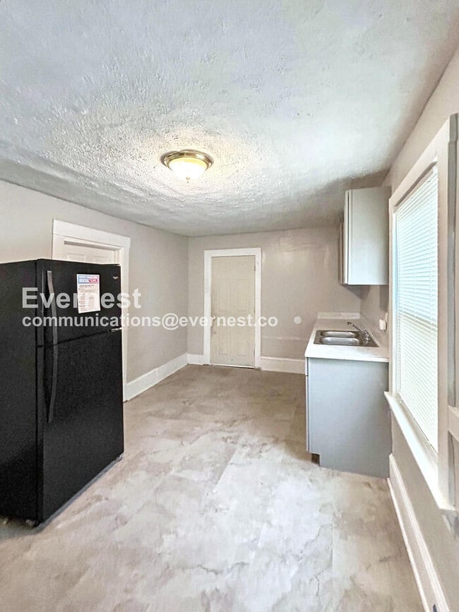 Photo - 12041 Belden Ave