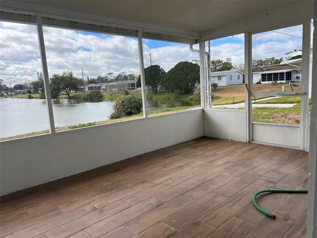 Photo - 5046 Victoria Ln