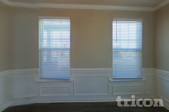 Photo - 182 Magnolia St