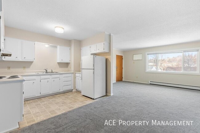 Building Photo - 9 St Francis St Unit 4