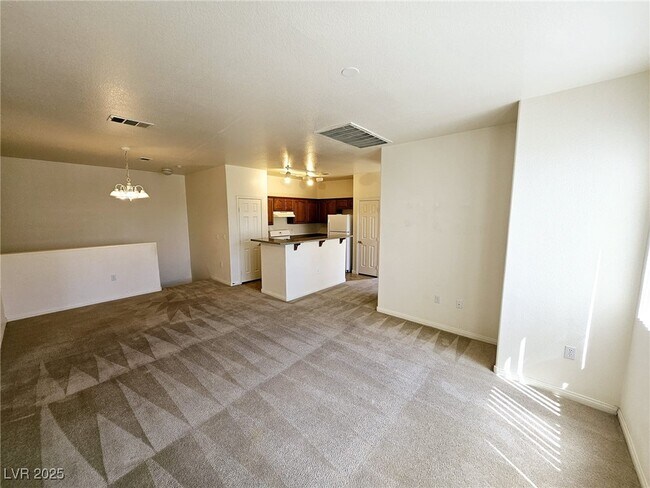 Photo - 9303 Gilcrease Ave Unidad 1008 Rental