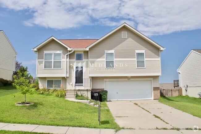 Building Photo - Springhill Split Entry Rental