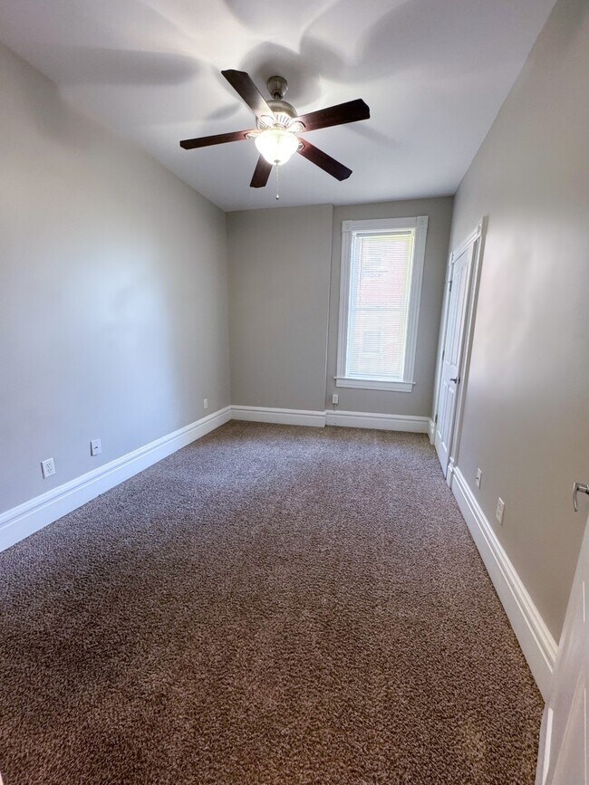 6919 Michigan Ave Unit 1F