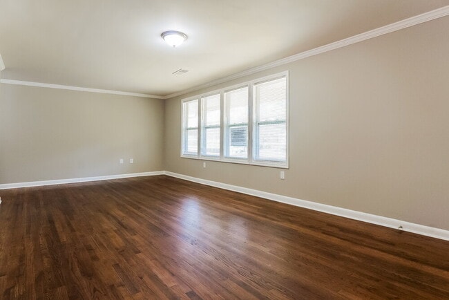 Photo - 328 Pleasant Valley Dr