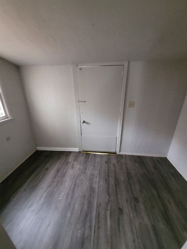 Photo - 408 N 1st St