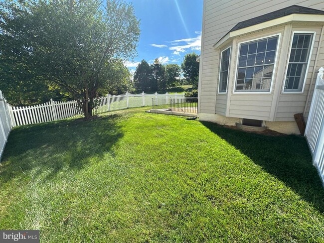 Photo - 18429 Polynesian Ln