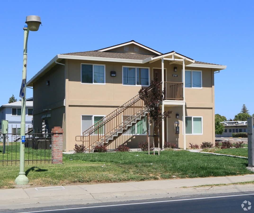 Photo - 2793-2799 Meadowview Rd Apartments