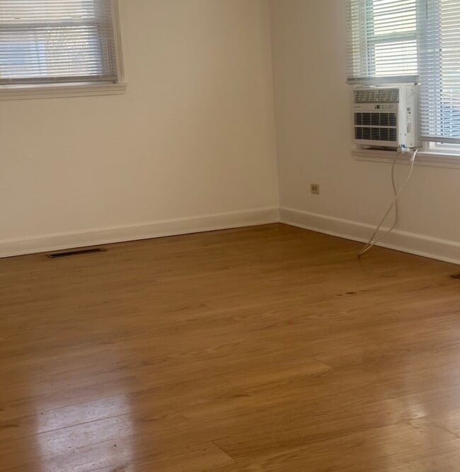 Photo - 411 Huron St