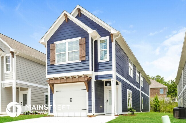 Photo - 200 Creek Run Way