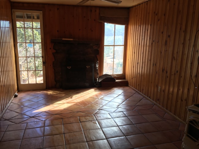Photo - 15 Geneva Trail Unit Upper