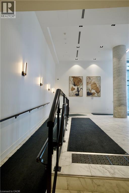 Photo - 15 Wellington St S Unité 1007