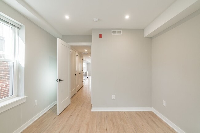 Photo - 1725 N 25th St Unit 2