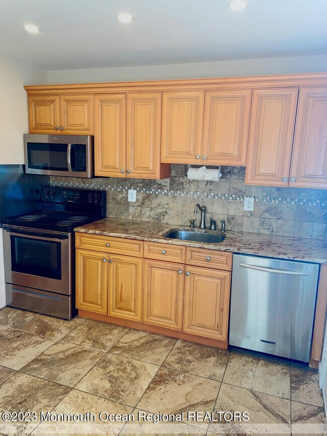 Photo - 34 Village Green Way Unit 34
