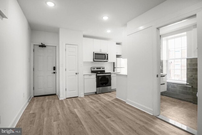 Photo - 2046 E Huntingdon St Unit 2F