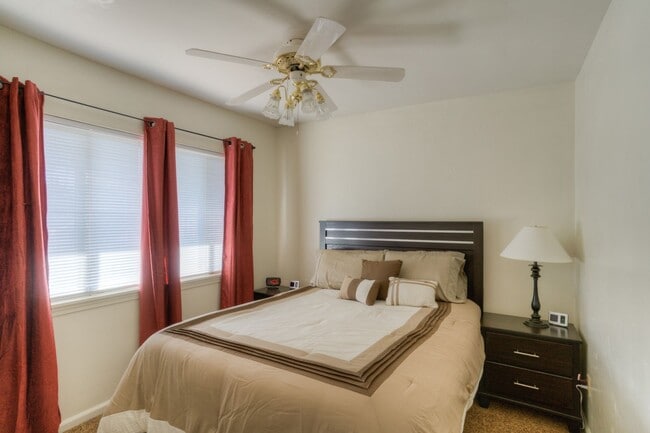 Photo - 2830 North Ave Unit Suite