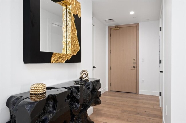 Photo - 70 Rainey St Unit 1509