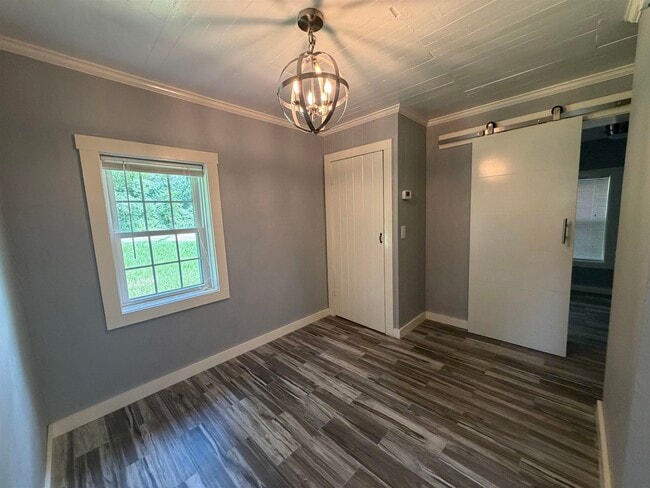 Photo - 1316 Aintree Ln