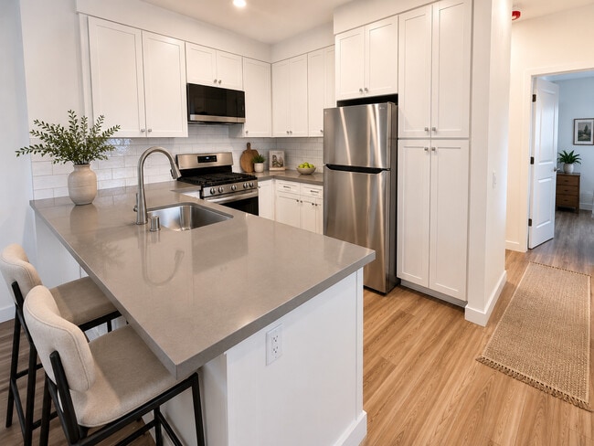 Via Del Lago Homes