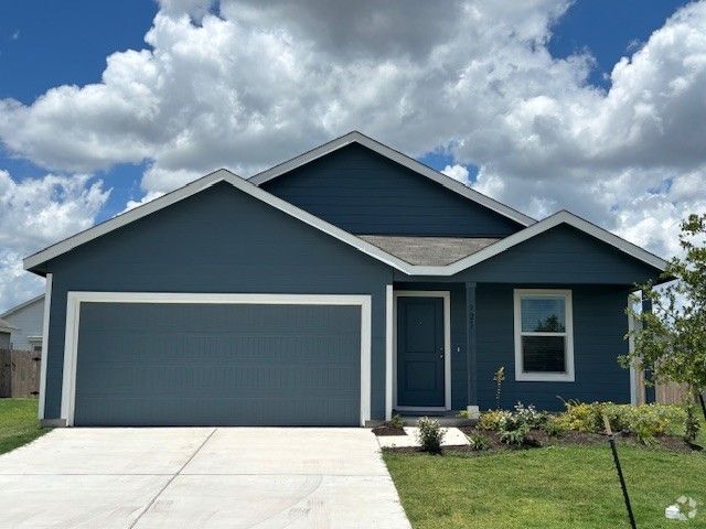 Building Photo - 321 Bertram Oaks Dr Rental