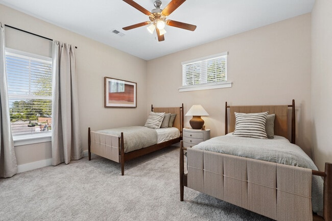 River Ford apartments — community photo