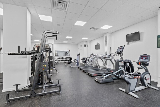 Photo - 250 174th St Unit 410